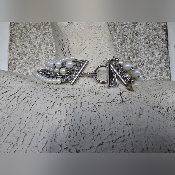 Anne Taylor multi strand metal faux pearl toggle clasp necklace - Picture 6 of 8